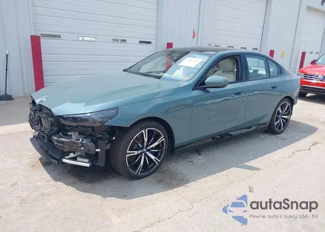 2025 BMW 550E xDrive from USA, damaged, VIN WBA13FK01SCU88062